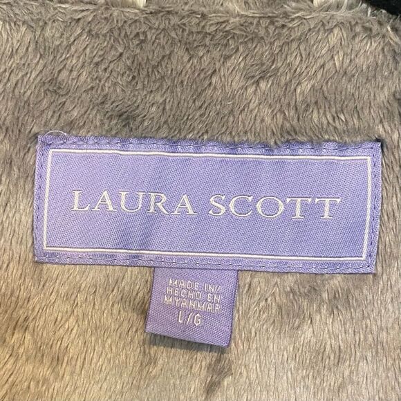 Laura Scott (L) White Faux Fur Lined Puffer Vest - Picture 5 of 5